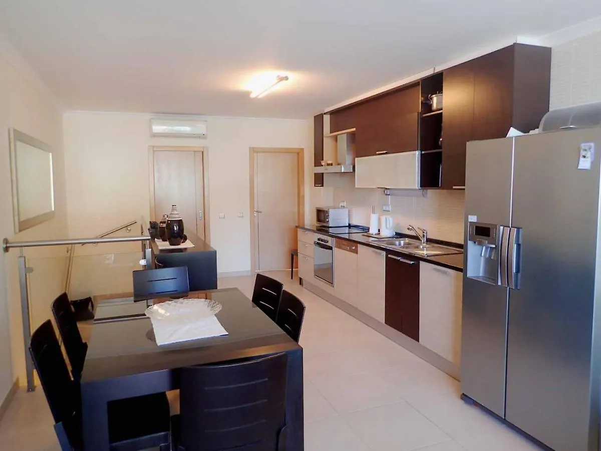 Apartment Miramar, 20 Meters From The Beach, Sea View & Pool Albufeira